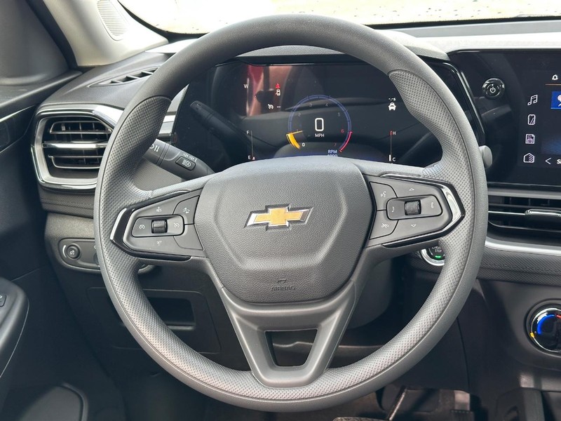Chevrolet TrailBlazer Vehicle Full-screen Gallery Image 7