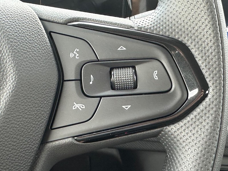 Chevrolet TrailBlazer Vehicle Full-screen Gallery Image 9