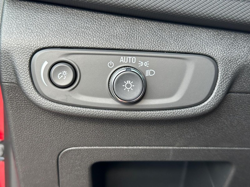 Chevrolet TrailBlazer Vehicle Full-screen Gallery Image 16