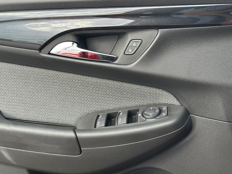 Chevrolet TrailBlazer Vehicle Full-screen Gallery Image 17