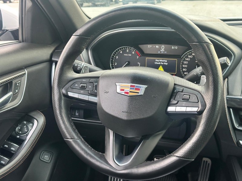 Cadillac CT5 Vehicle Full-screen Gallery Image 13