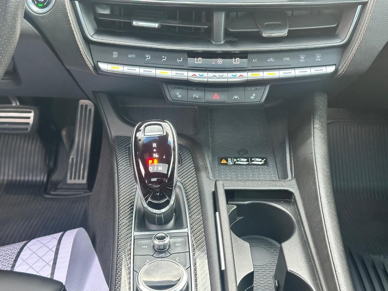 Cadillac CT5 Vehicle Full-screen Gallery Image 15