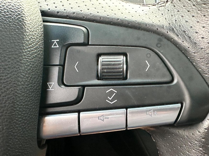 Cadillac CT5 Vehicle Full-screen Gallery Image 21