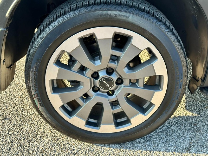 Honda Passport Vehicle Full-screen Gallery Image 6