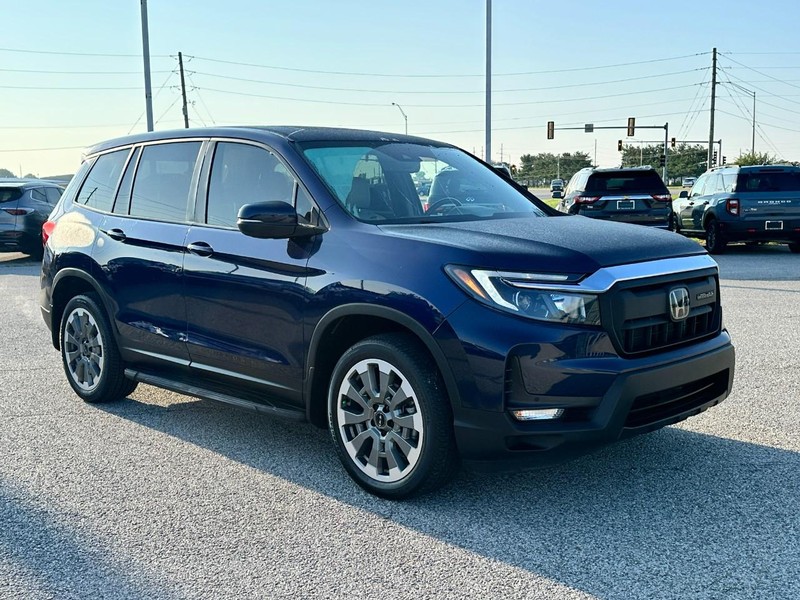 Honda Passport Vehicle Full-screen Gallery Image 8