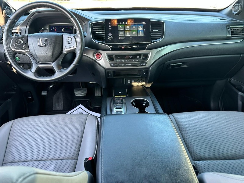 Honda Passport Vehicle Full-screen Gallery Image 12