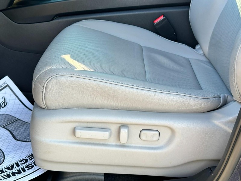 Honda Passport Vehicle Full-screen Gallery Image 19