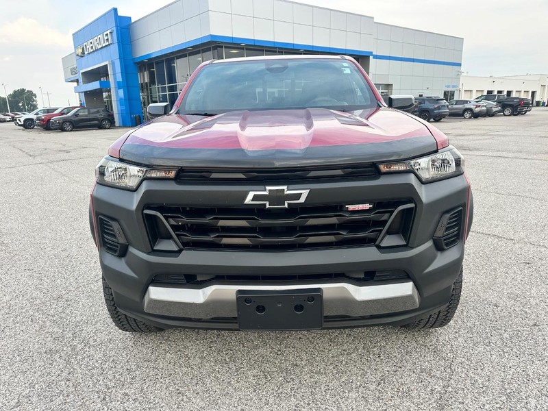 Chevrolet Colorado Vehicle Full-screen Gallery Image 09