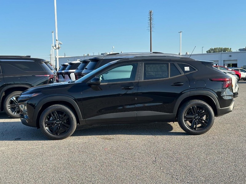 Chevrolet Trax Vehicle Full-screen Gallery Image 2