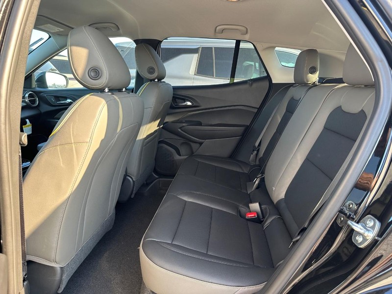 Chevrolet Trax Vehicle Full-screen Gallery Image 5
