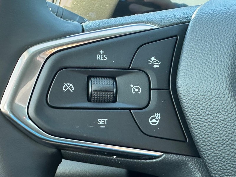 Chevrolet Trax Vehicle Full-screen Gallery Image 8