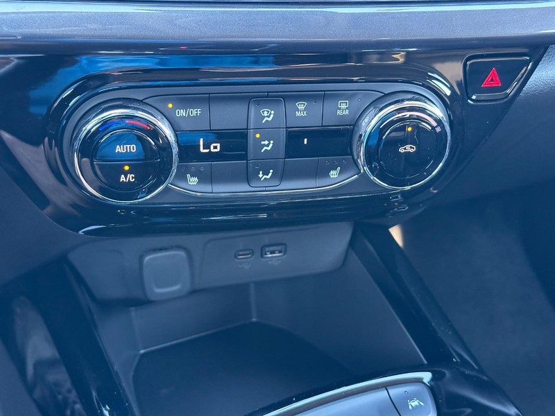 Chevrolet Trax Vehicle Full-screen Gallery Image 13