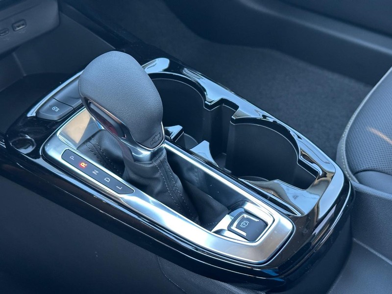 Chevrolet Trax Vehicle Full-screen Gallery Image 14