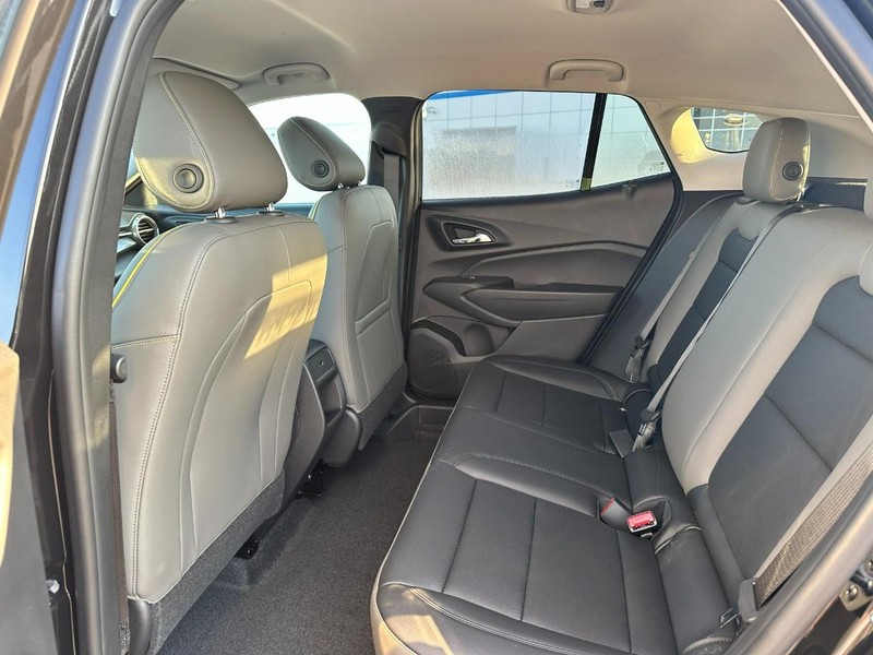 Chevrolet Trax Vehicle Full-screen Gallery Image 4