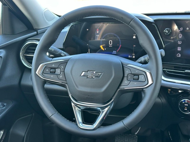 Chevrolet Trax Vehicle Full-screen Gallery Image 6