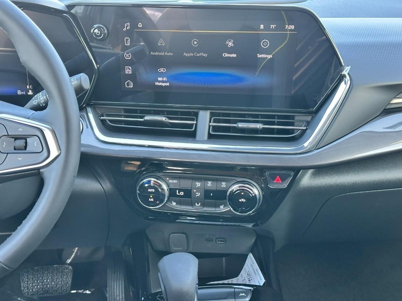 Chevrolet Trax Vehicle Full-screen Gallery Image 7