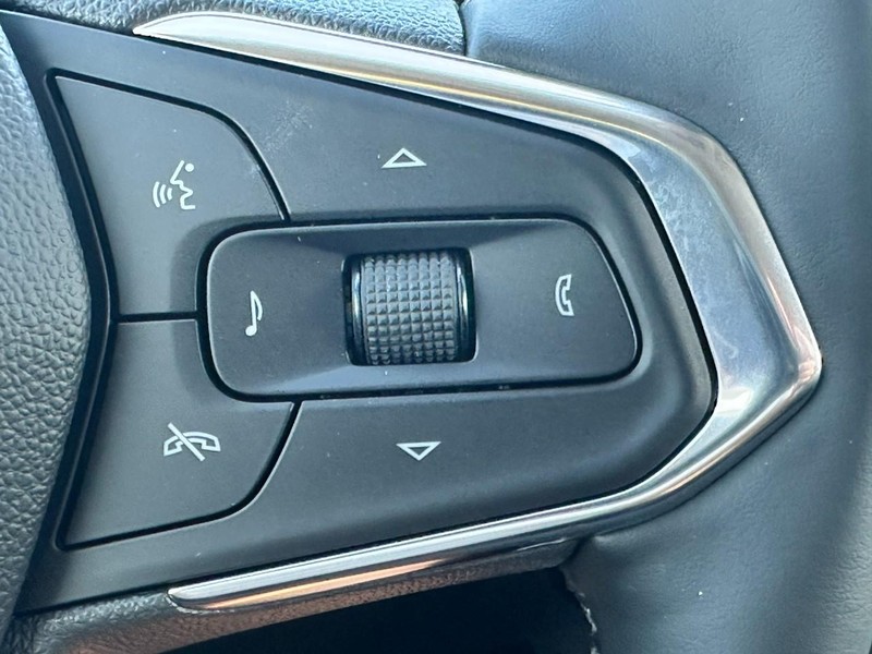 Chevrolet Trax Vehicle Full-screen Gallery Image 12