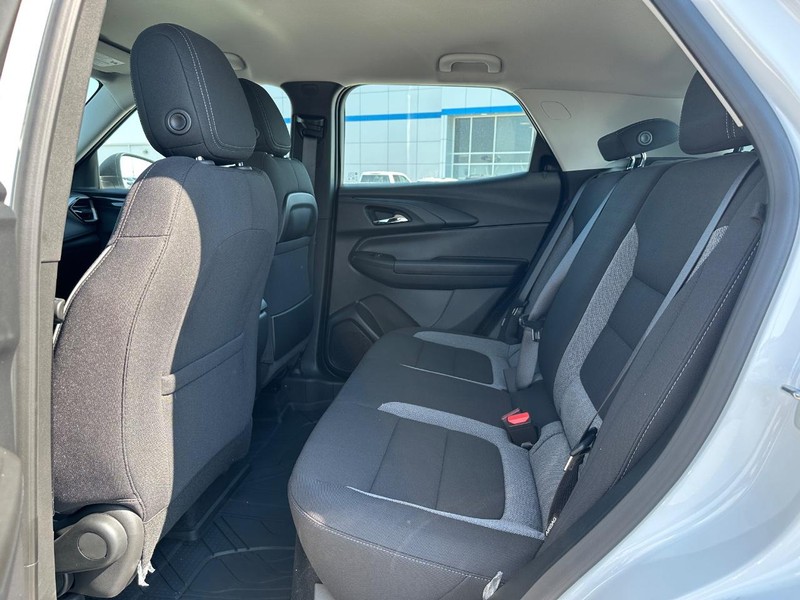 Chevrolet TrailBlazer Vehicle Full-screen Gallery Image 5