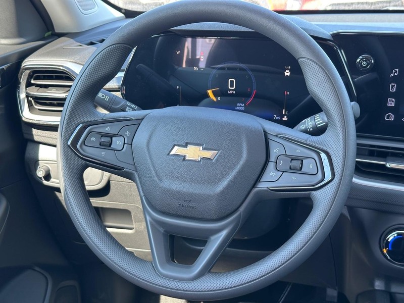 Chevrolet TrailBlazer Vehicle Full-screen Gallery Image 7