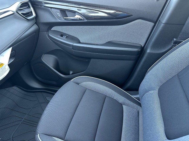 Chevrolet TrailBlazer Vehicle Full-screen Gallery Image 14