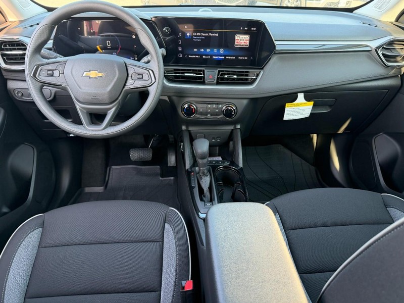 Chevrolet TrailBlazer Vehicle Full-screen Gallery Image 5