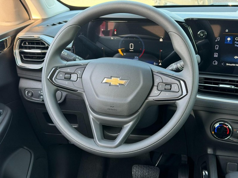 Chevrolet TrailBlazer Vehicle Full-screen Gallery Image 6