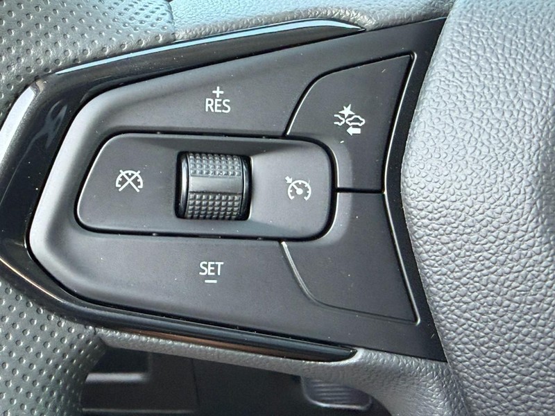 Chevrolet TrailBlazer Vehicle Full-screen Gallery Image 11