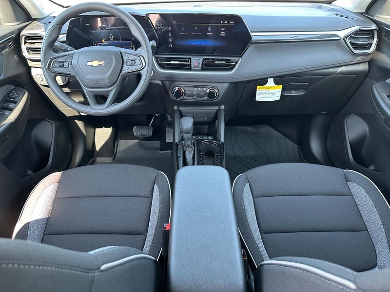 Chevrolet TrailBlazer Vehicle Full-screen Gallery Image 6