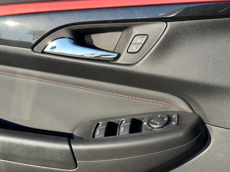 Chevrolet TrailBlazer Vehicle Full-screen Gallery Image 17