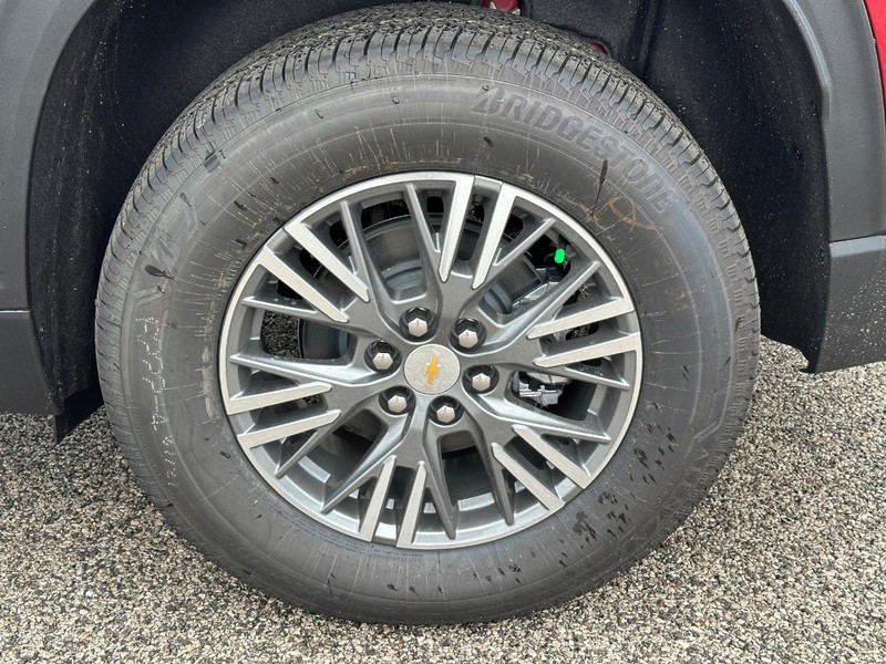 Chevrolet Traverse Vehicle Full-screen Gallery Image 4