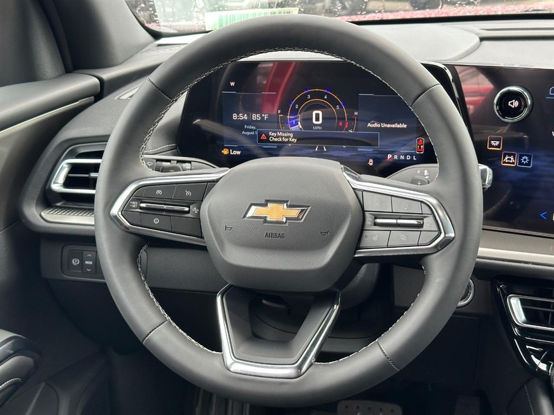 Chevrolet Traverse Vehicle Full-screen Gallery Image 9