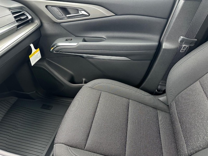 Chevrolet Traverse Vehicle Full-screen Gallery Image 17