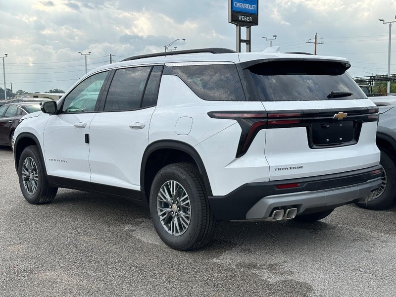Chevrolet Traverse Vehicle Full-screen Gallery Image 3