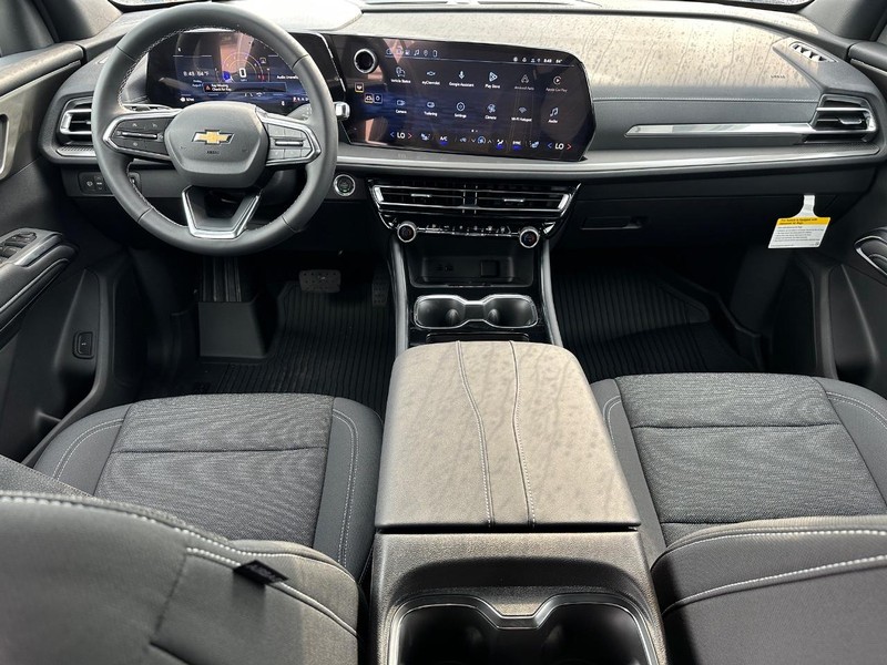 Chevrolet Traverse Vehicle Full-screen Gallery Image 8