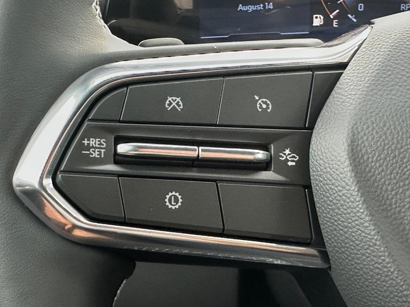 Chevrolet Traverse Vehicle Full-screen Gallery Image 10