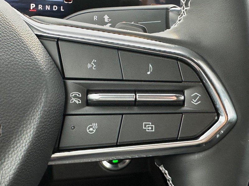 Chevrolet Traverse Vehicle Full-screen Gallery Image 11