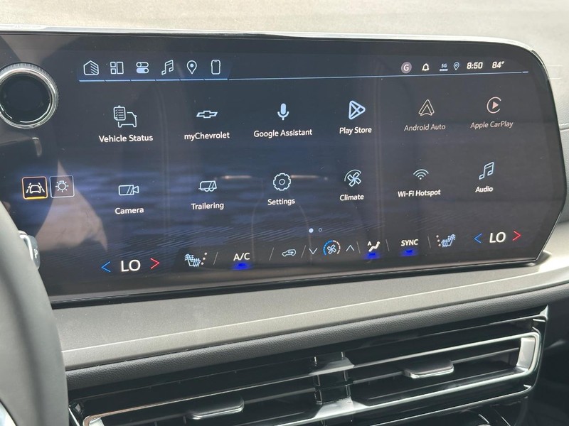 Chevrolet Traverse Vehicle Full-screen Gallery Image 12