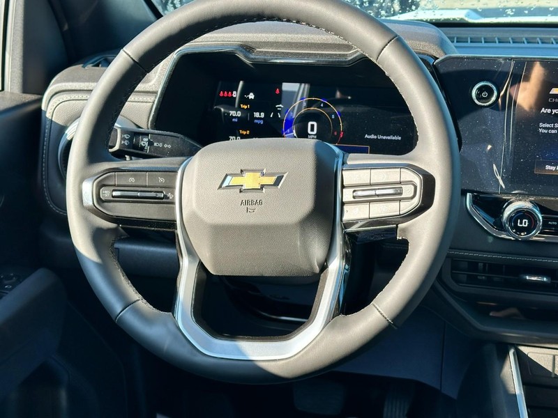 Chevrolet Colorado Vehicle Full-screen Gallery Image 6