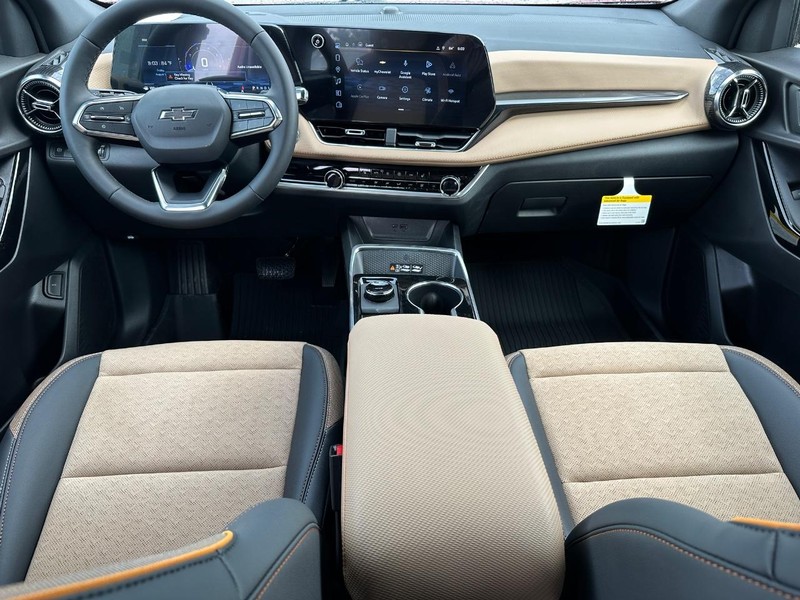 Chevrolet Equinox Vehicle Full-screen Gallery Image 6