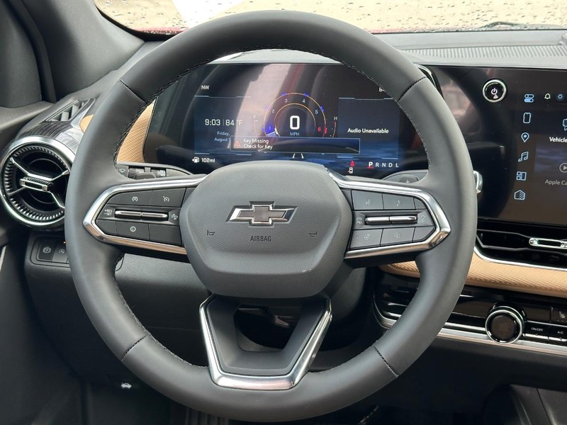 Chevrolet Equinox Vehicle Full-screen Gallery Image 7
