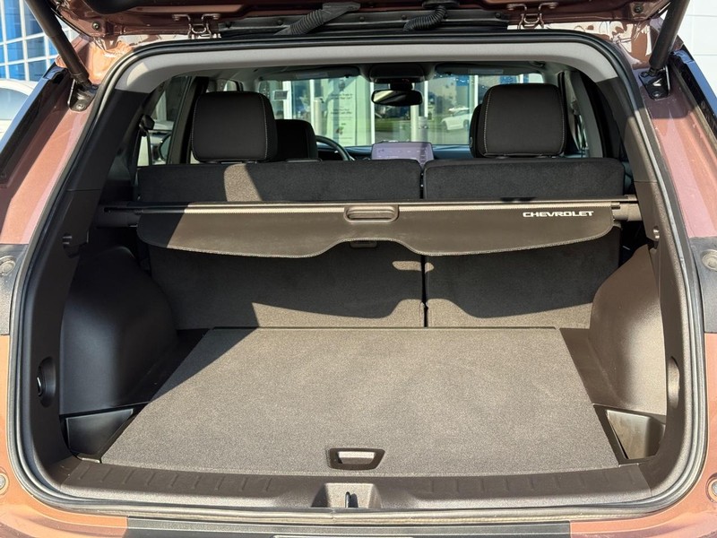 Chevrolet Blazer Vehicle Full-screen Gallery Image 06