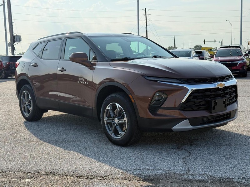 Chevrolet Blazer Vehicle Full-screen Gallery Image 08
