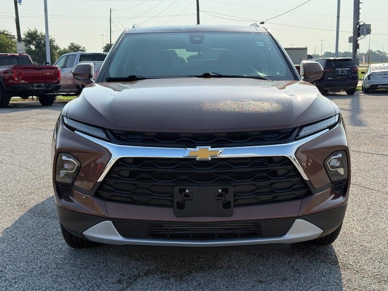 Chevrolet Blazer Vehicle Full-screen Gallery Image 09