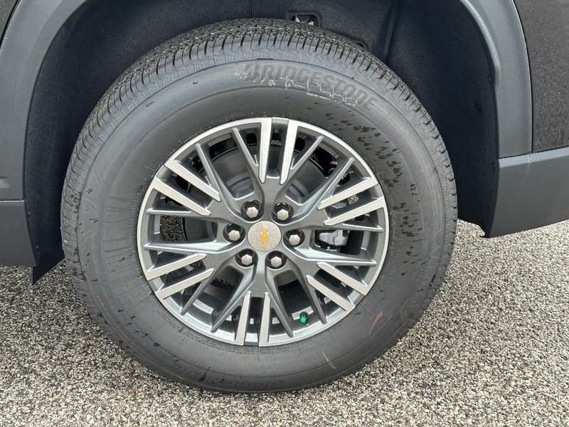 Chevrolet Traverse Vehicle Full-screen Gallery Image 4