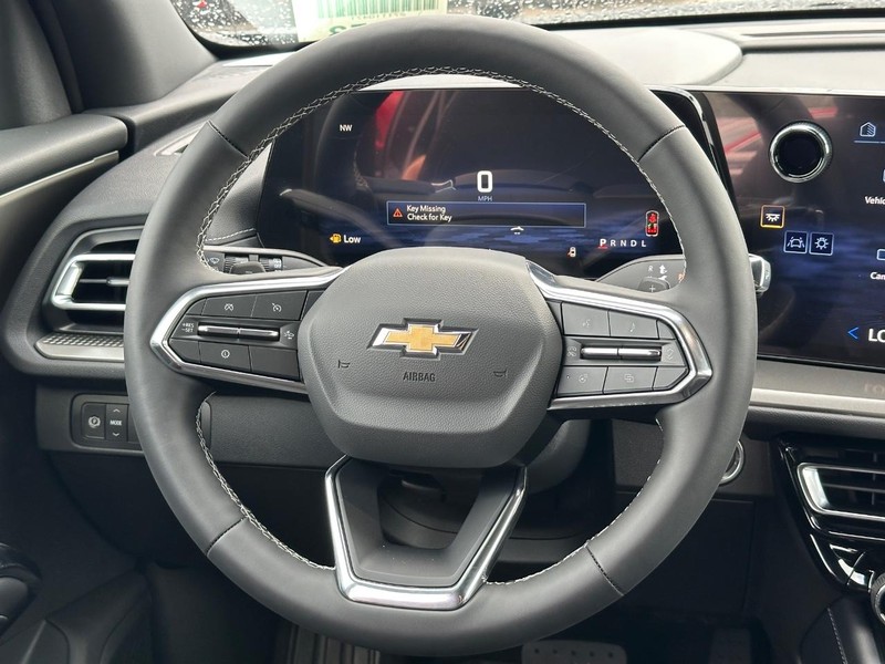 Chevrolet Traverse Vehicle Full-screen Gallery Image 9