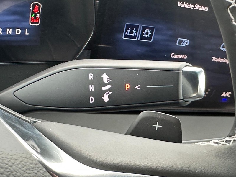 Chevrolet Traverse Vehicle Full-screen Gallery Image 12