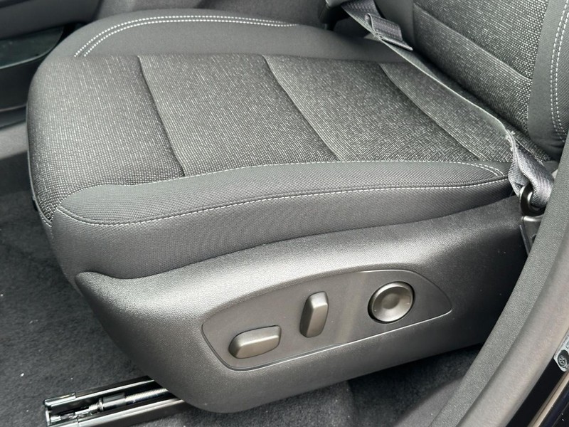 Chevrolet Traverse Vehicle Full-screen Gallery Image 19