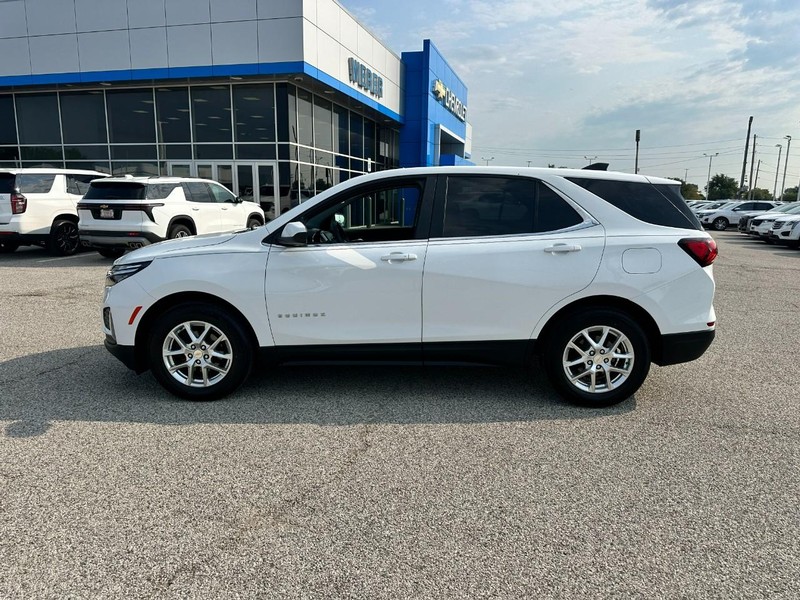 Chevrolet Equinox Vehicle Full-screen Gallery Image 02