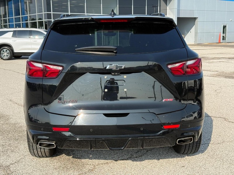 Chevrolet Blazer Vehicle Full-screen Gallery Image 04