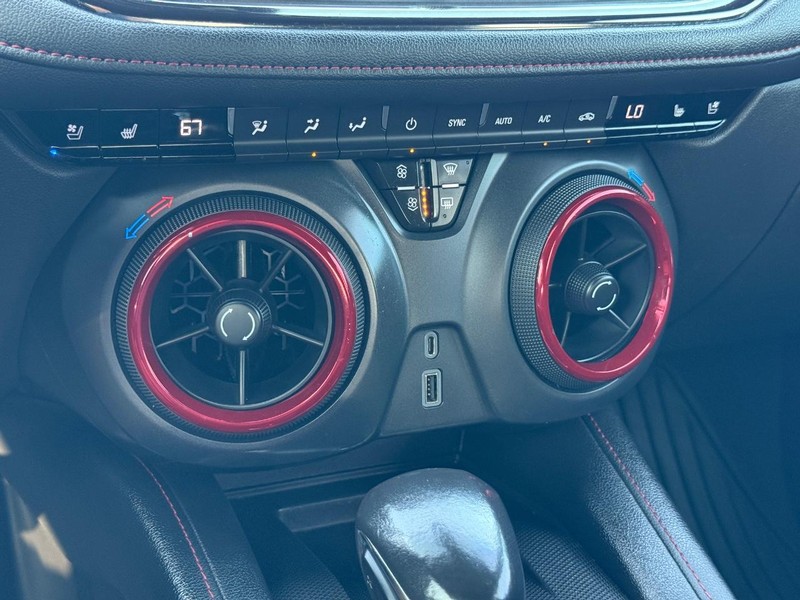 Chevrolet Blazer Vehicle Full-screen Gallery Image 18